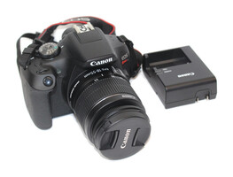 Canon Rebel T7 Digital SLR Camera and Lense