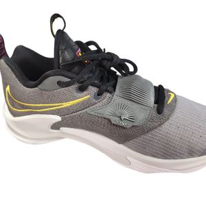 nike  Zoom Freak 3