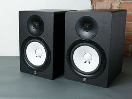 Yamaha HS8