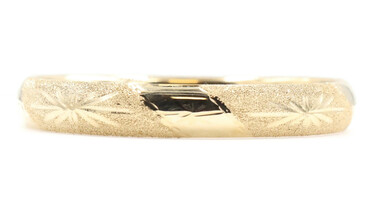 14KT Yellow Gold Starburst Textured Brushed 10.4mm 7.5" Bangle Bracelet 14.6g 