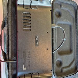 STEAM DECK 1010 W/HARD COVER AND CASE