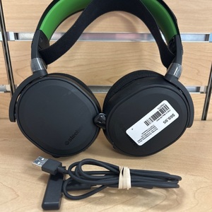 STEELESERIES Xbox Wireless Over the Ear Gaming Headset