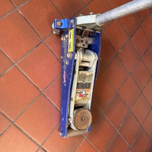 Pittsburgh 1.5 FLOOR JACK