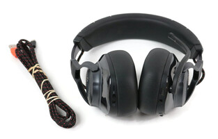 JBL Quantum 810 Bluetooth Headset