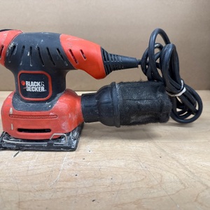 BLACK & DECKER QS540 / PALM SANDER