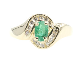 Estate 14KT Yellow Gold 0.18 ctw Oval Natural Emerald & 0.16 ctw Diamond Ring 