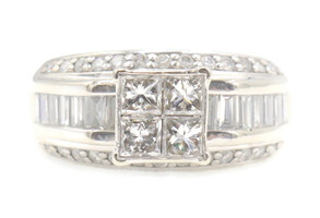 1.86 Ctw Princess, Baguette & Round Diamond 14KT White Gold Engagement Ring 8.2g