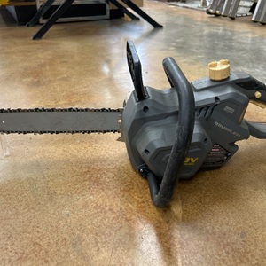 Lynxx 64715 40V Lithium Ion Chainsaw