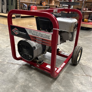 Briggs and Stratton 3,250 Watt Gas Powered Generator
