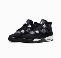 Nike Air Jordan 4 Retro White Thunder Size 9.5