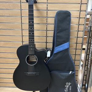 Martin&Co  X Series Acoustic Guitar W/Case