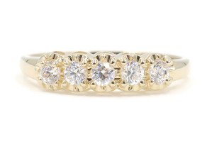 Women's 5-Stone 0.45 Ctw Round Cubic Zirconia 14KT Yellow Gold Wedding Ring 2.3g