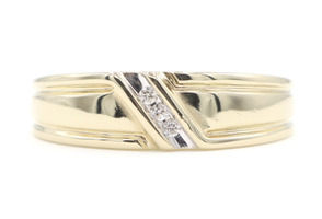 Men's Diagonal 3-Stone 0.04 Ctw Round Diamond 10KT Yellow Gold Wedding Band Ring