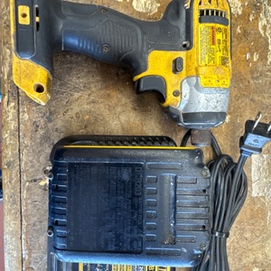DEWALT DCF885 / IMPACT DRIVER