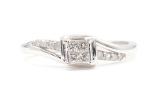 Women's 0.28 Ctw Princess & Round Diamond 10KT White Gold Bypass Cluster Ring