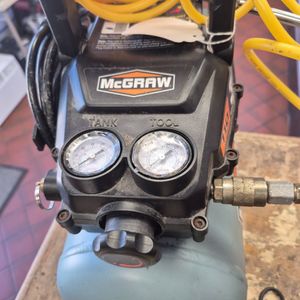 mcgraw 57572  110 PSI 3 GAL 0.6SCFM 90PSI 1/3 HP OIL FREE W/HOSE