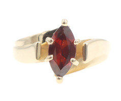 Women's Solitaire 0.93 Ct Marquise Cut Garnet 14KT Yellow Gold Estate Ring 4g