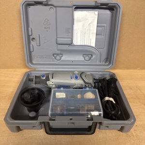 DREMEL 3000 IN CASE