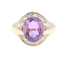 Women's 2.30 Ctw Oval Amethyst & Round Diamond 10KT Yellow Gold Ring by LGL 4.3g