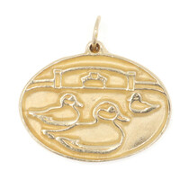 Unique Estate 14KT Yellow Gold Oval Duck Pond Charm / Pendant 0.7" - 2.89 Grams 