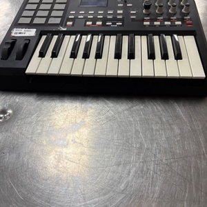 AKAI PRFESSIAL MPK25 Keyboard