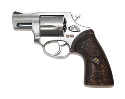 TAURUS  M605 .357 Revolver 1776 Grips
