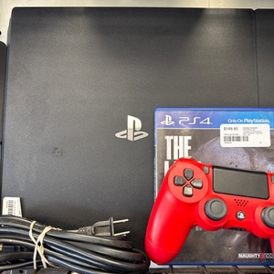 SONY CUH-7215B / PS4 PRO GAMING CONSOLE & GAME BUNDLE