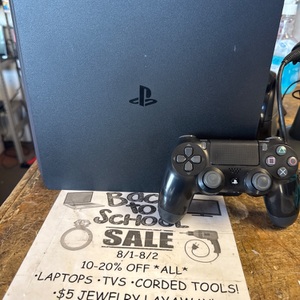 SONY CUH-2115B / PS4 GAMING CONSOLE
