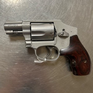 SMITH AND WESSON  Lady Smith .38 SPL Double Action Revolver