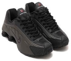 Nike Shox R4 Black Bright Crimson Size 12