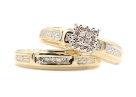 10KT Yellow Gold 0.07 ctw Round Diamond Estate Women's Wedding Ring Set 4.8g 
