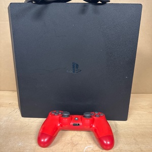 SONY CUH2015B / PS4 PRO GAMING CONSOLE