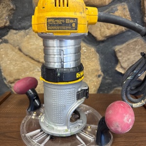 DEWALT DWP611