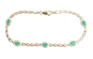 0.80 ctw Oval Cut Emerald Fancy Chain 7.5" Bracelet 10KT Two Tone Gold Bracelet