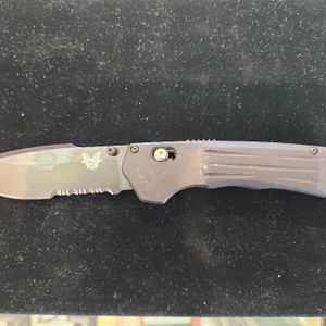 Benchmade 407 Vallation Axis Assist