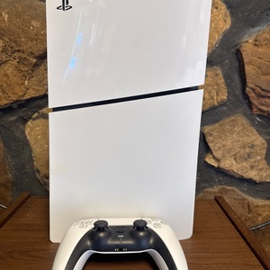 SONY CFI 20125 / PS5 GAMING CONSOLE