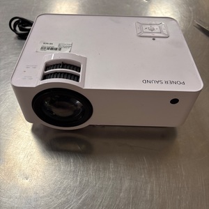 Poner Saund T6 projector 