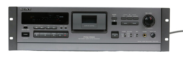 Sony PCM-R300 Digital Audio Recorder Converter Rack Unit with Power Cable