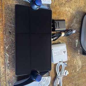 SONY CFI-Y1001 / PORTAL