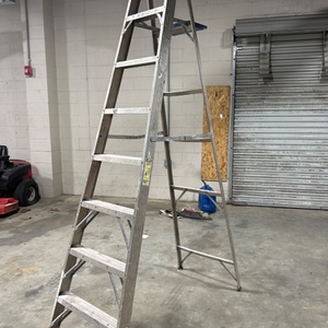 Werner 8' Aluminum Step Ladder