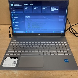 HP 15-DY2702DX / TOUCHSCREEN LAPTOP