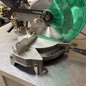 Metabo c10fcg 10" mitersaw