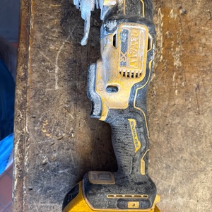 DEWALT DCS356 / MULTI-TOOL / BATTERY