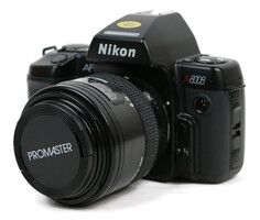 Nikon N8008 35mm SLR Camera w Promaster Spectrum 7 Lens