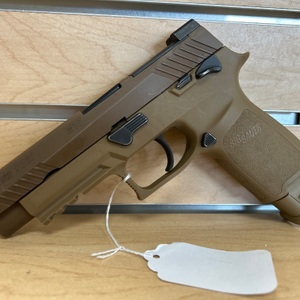 SIG SAUER M17 9MM Semi Automatic Pistol 