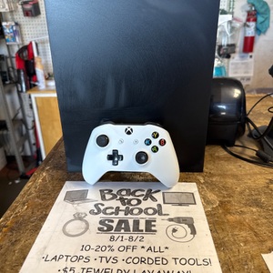 MICROSOFT 1787 / XBOX ONE X GAMING CONSOLE