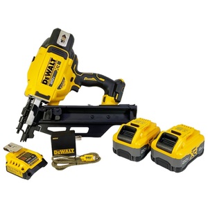 Dewalt DCN920B 20-Volt 21° Cordless Framing Nailer W Charger & Two 8AH Batteries