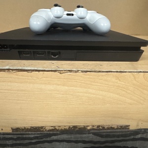 SONY CUH2215A / PS4 SLIM GAMING CONSOLE