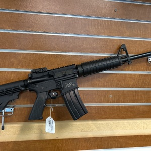 SMITH & WESSON  M&P 15 5.56MM Semi Automatic Rifle