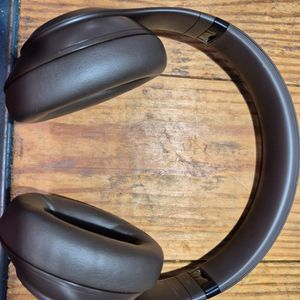 Beats - Studio Pro Wireless Noise Cancelling Over-the-Ear Headphones Deep Brown